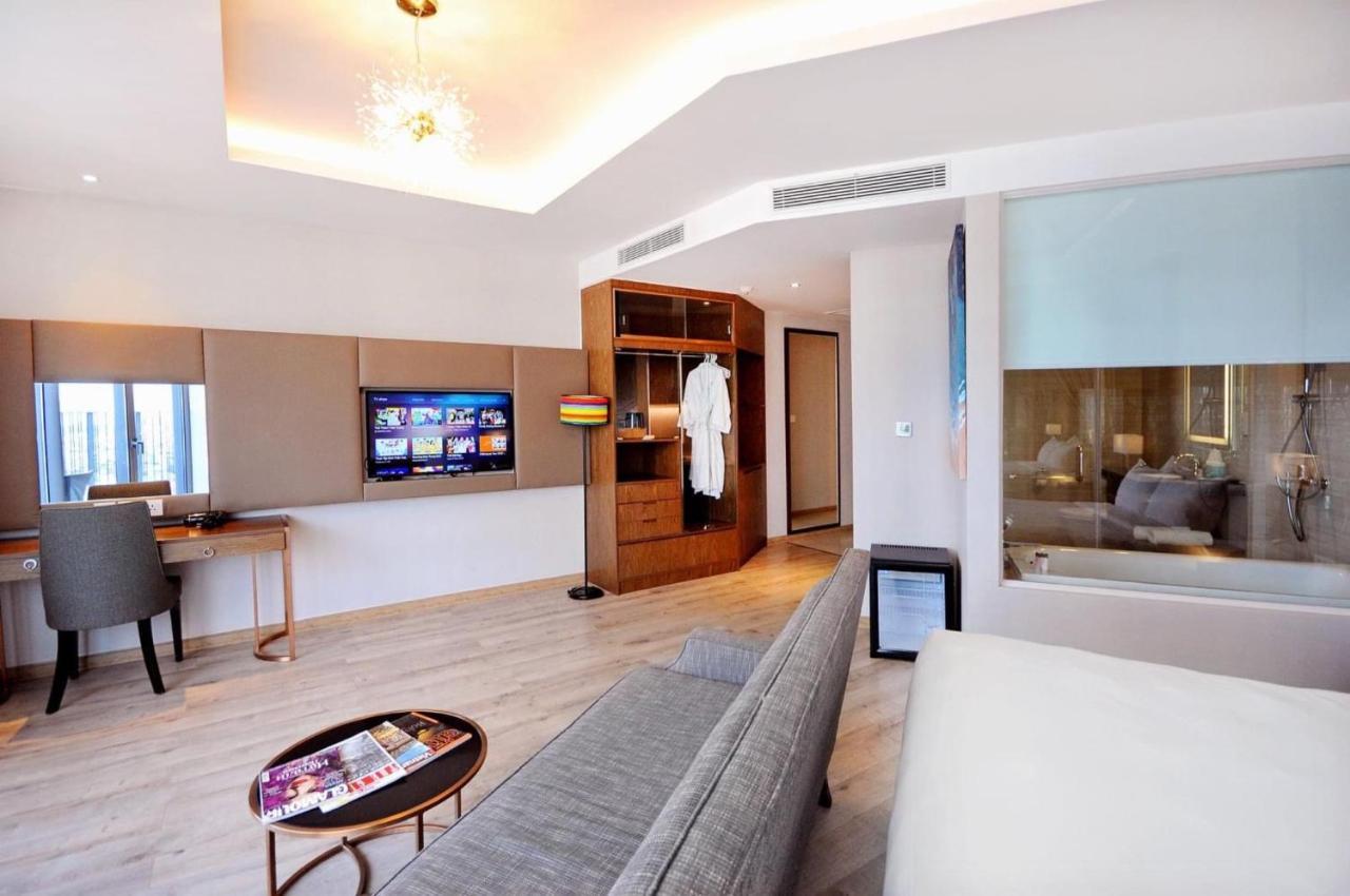 Panorama Beachfront ญาจาง ภายนอก รูปภาพ