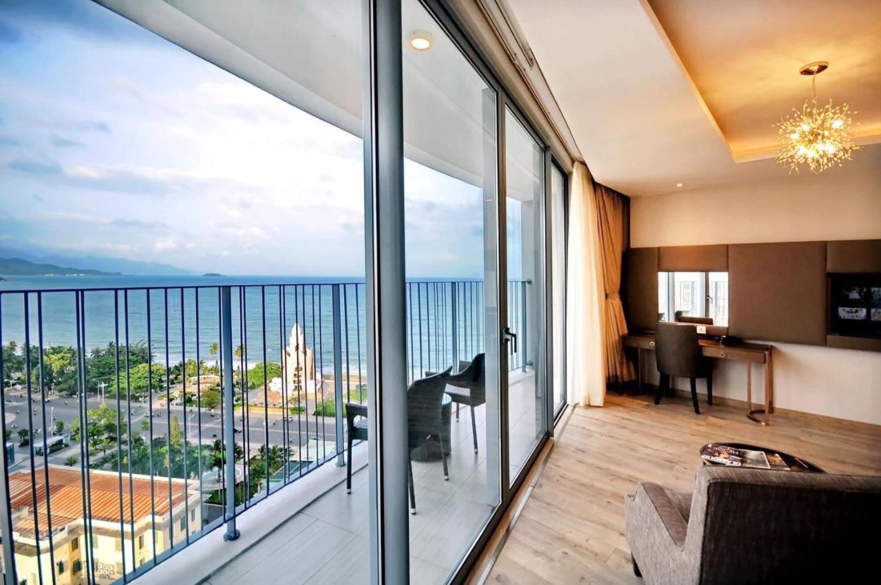 Panorama Beachfront ญาจาง ภายนอก รูปภาพ