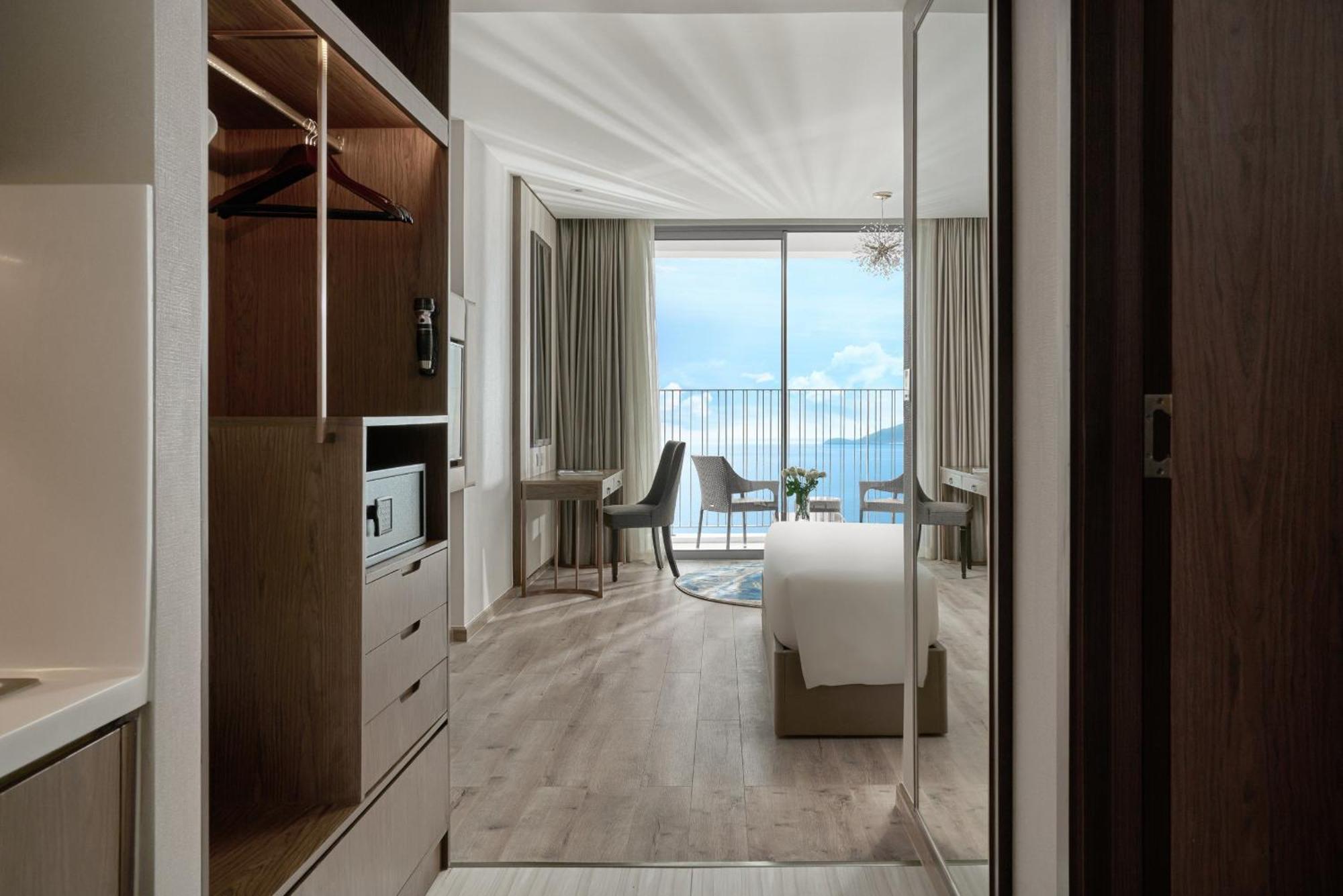 Panorama Beachfront ญาจาง ภายนอก รูปภาพ