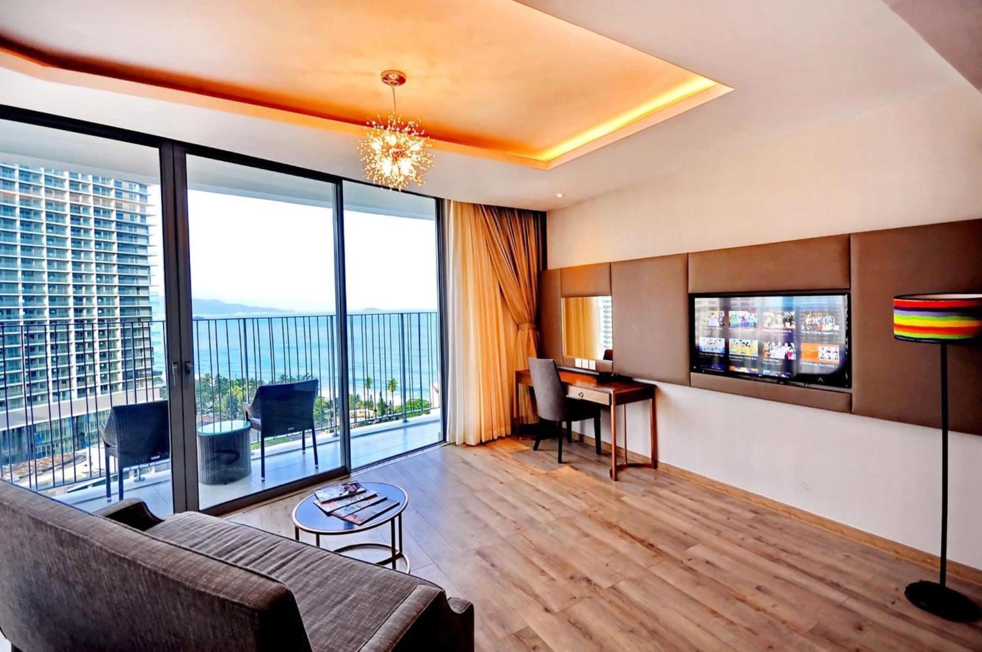 Panorama Beachfront ญาจาง ภายนอก รูปภาพ